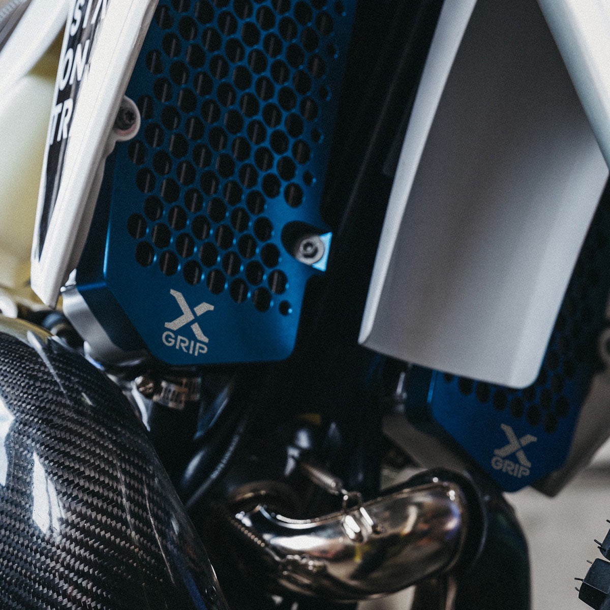 X-GRİP HUSQVARNA TE FE RADYATÖR KORUMA MAVİ 2017-2019