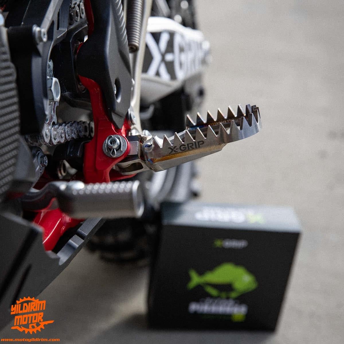 X-GRİP KTM EXC/EXC-F TİTANYUM BASAK SETİ 2024