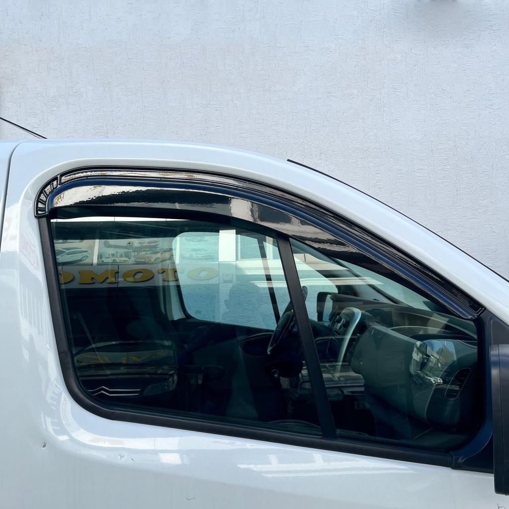 Renault Trafic Ferrous Cam Rüzgarlığı 2 Parça 2014 ve Üstü