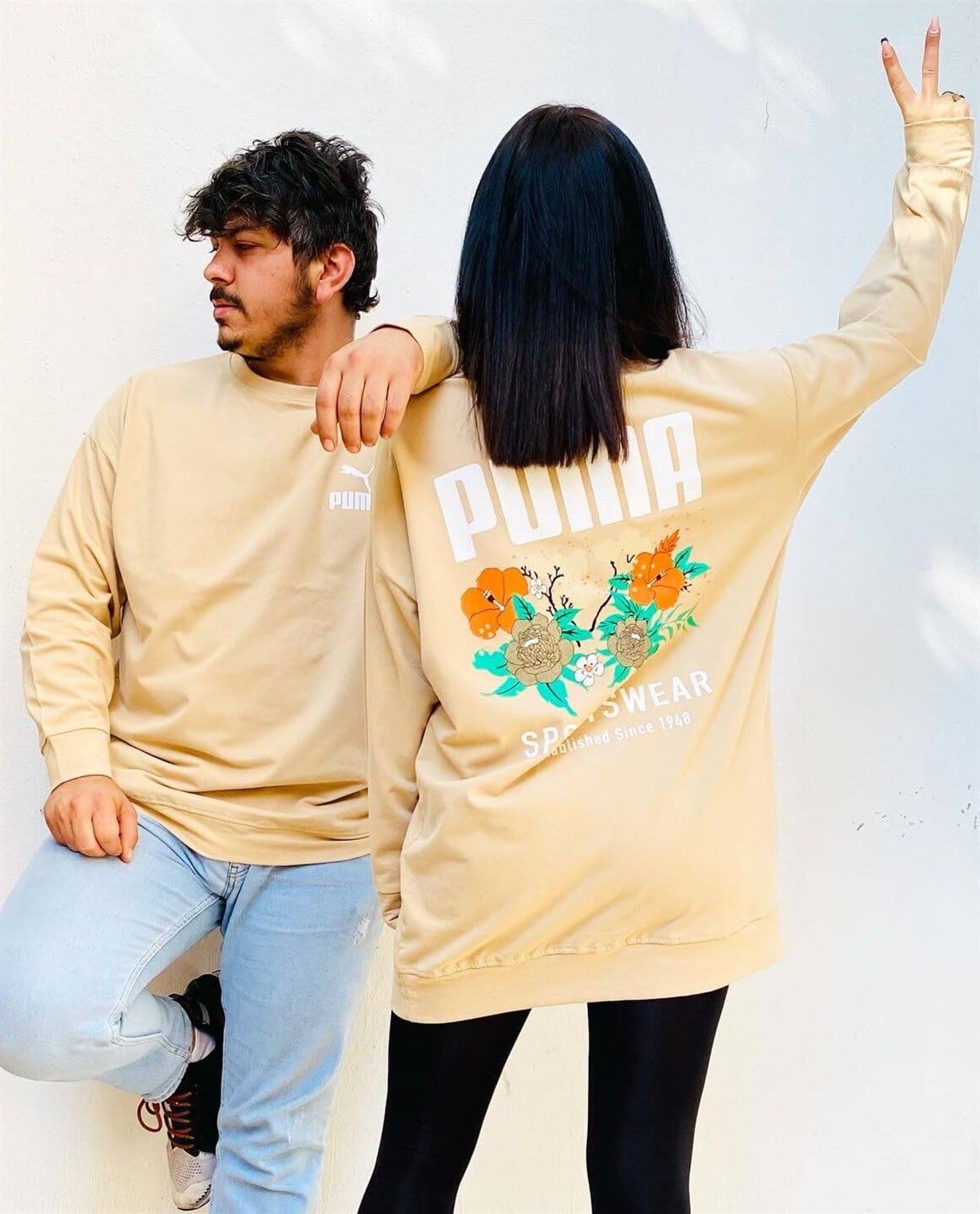 Arka Çiçek Baskılı Vizon Rahat Kalıp Sweat