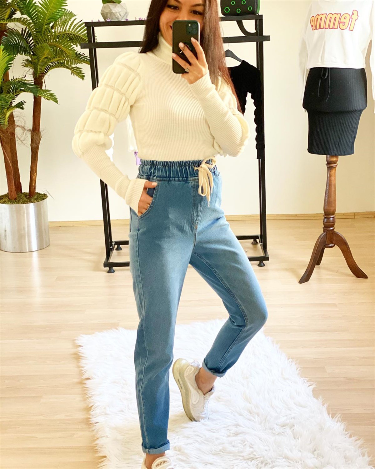 Beli Lastikli İple Bağlamalı Mavi Mom Jean