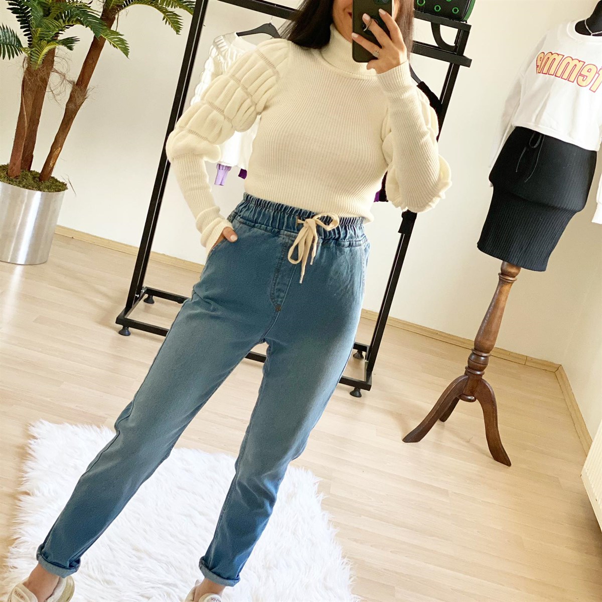 Beli Lastikli İple Bağlamalı Mavi Mom Jean