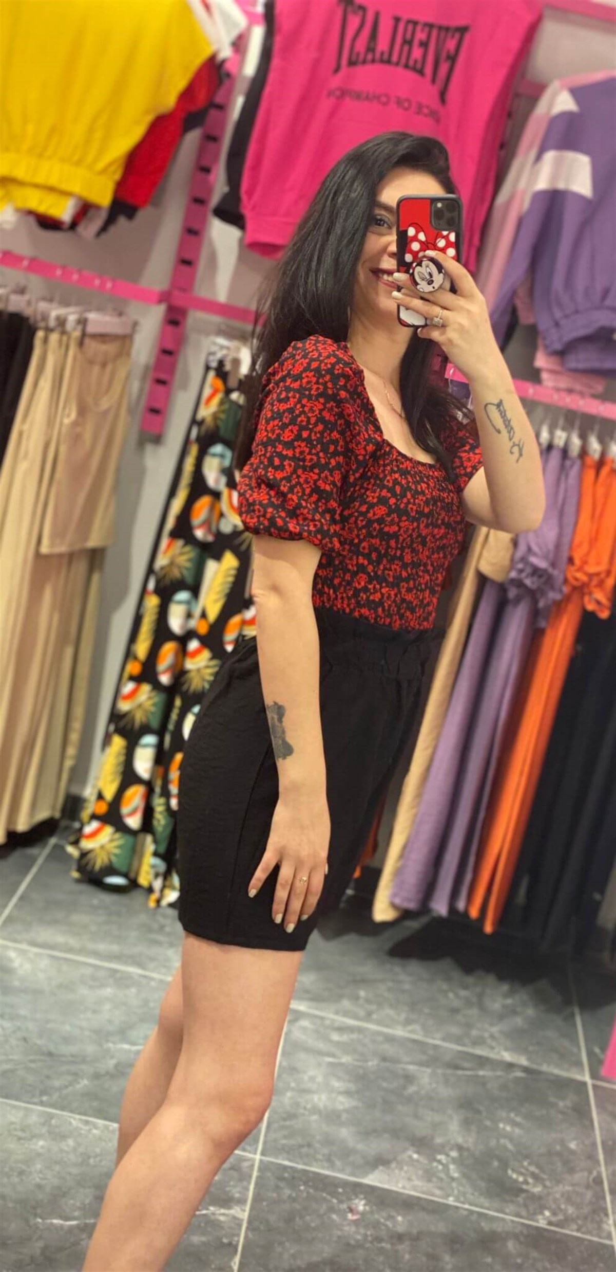 Beli Lastikli Siyah Keten Şort