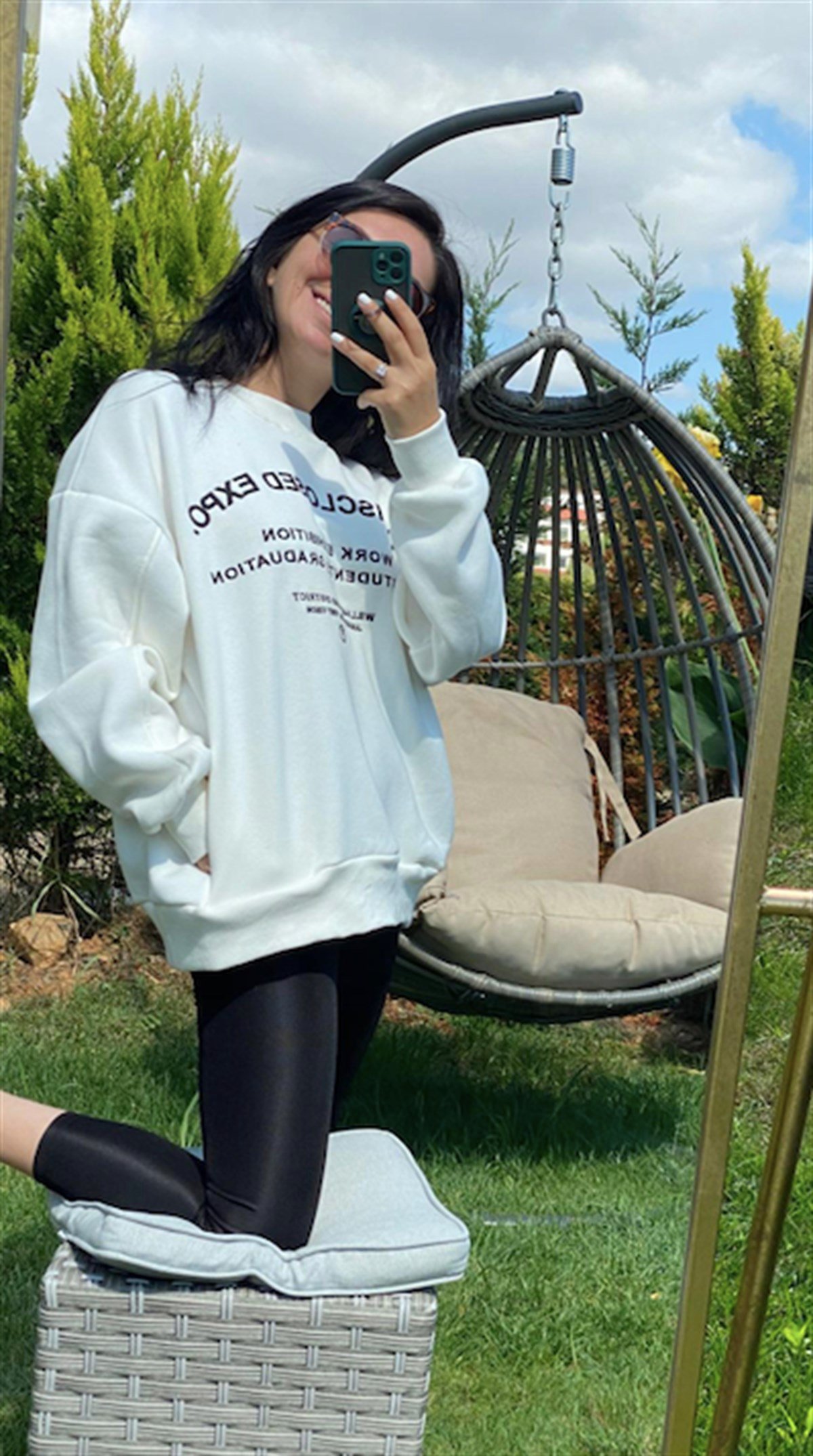 Cepli Baskılı Kemik Renk Sweatshirt