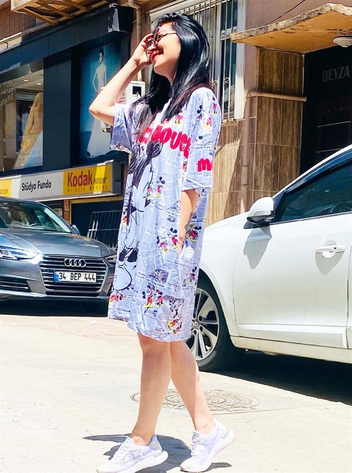 Cepli Dijital Gazete Baskı Oversize Rahat Kalıp Mickey Elbise