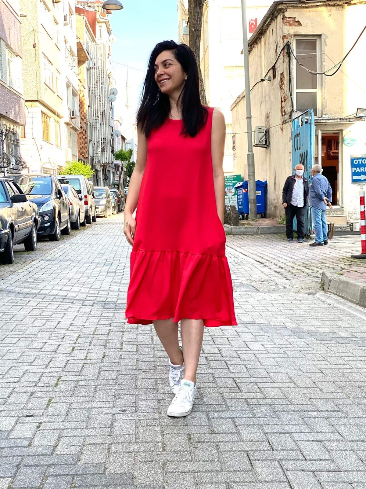Cepli Rahat Kalıp Süper Kurtarıcı Kırmızı Elbise