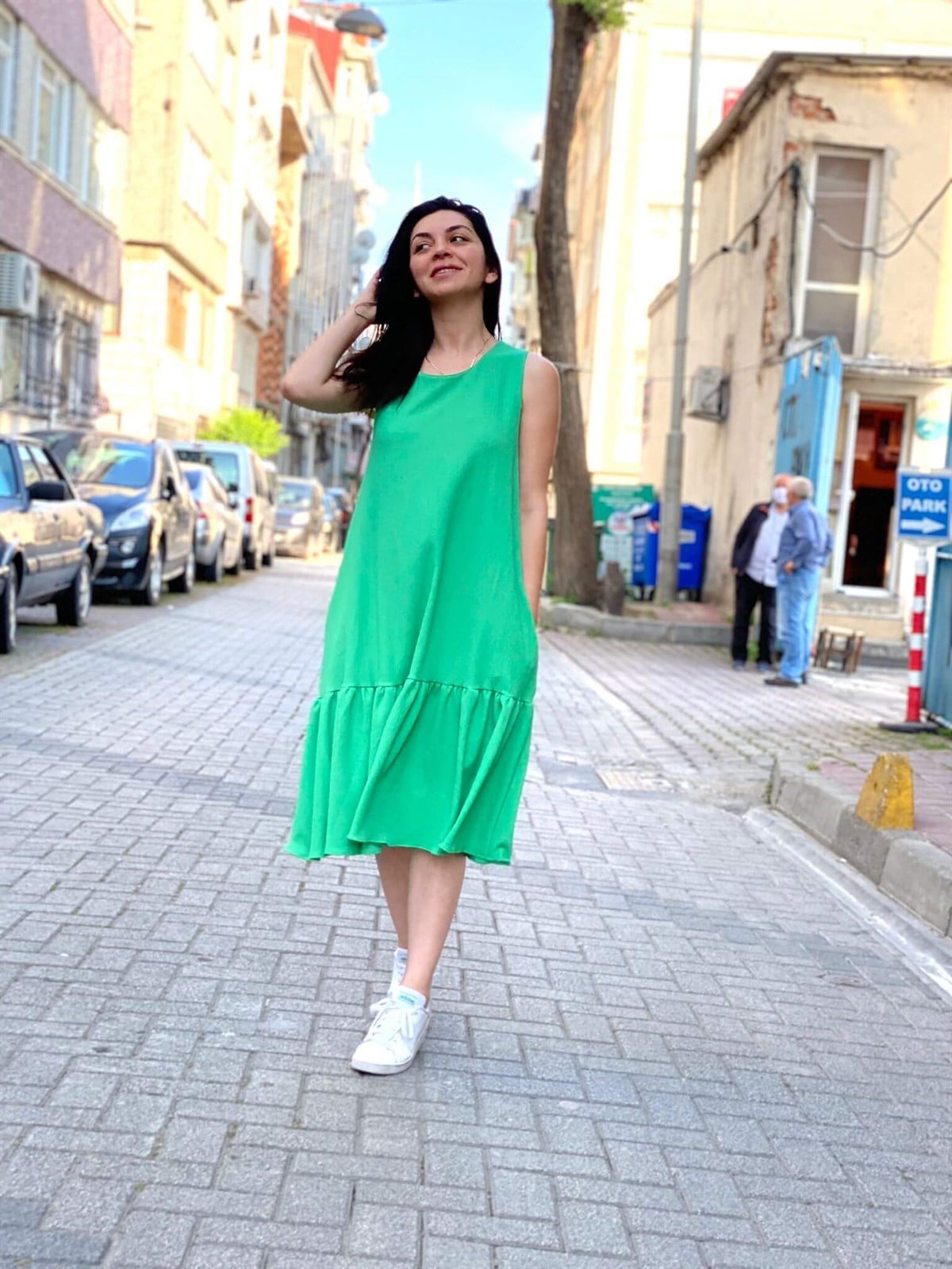 Cepli Rahat Kalıp Süper Kurtarıcı Yeşil Elbise