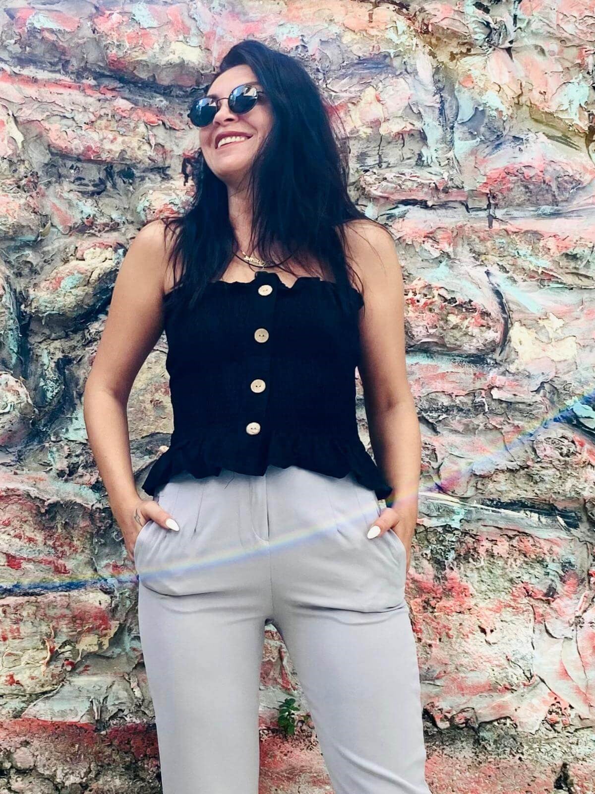Gipeli Düğmeli Siyah Cop Bluz