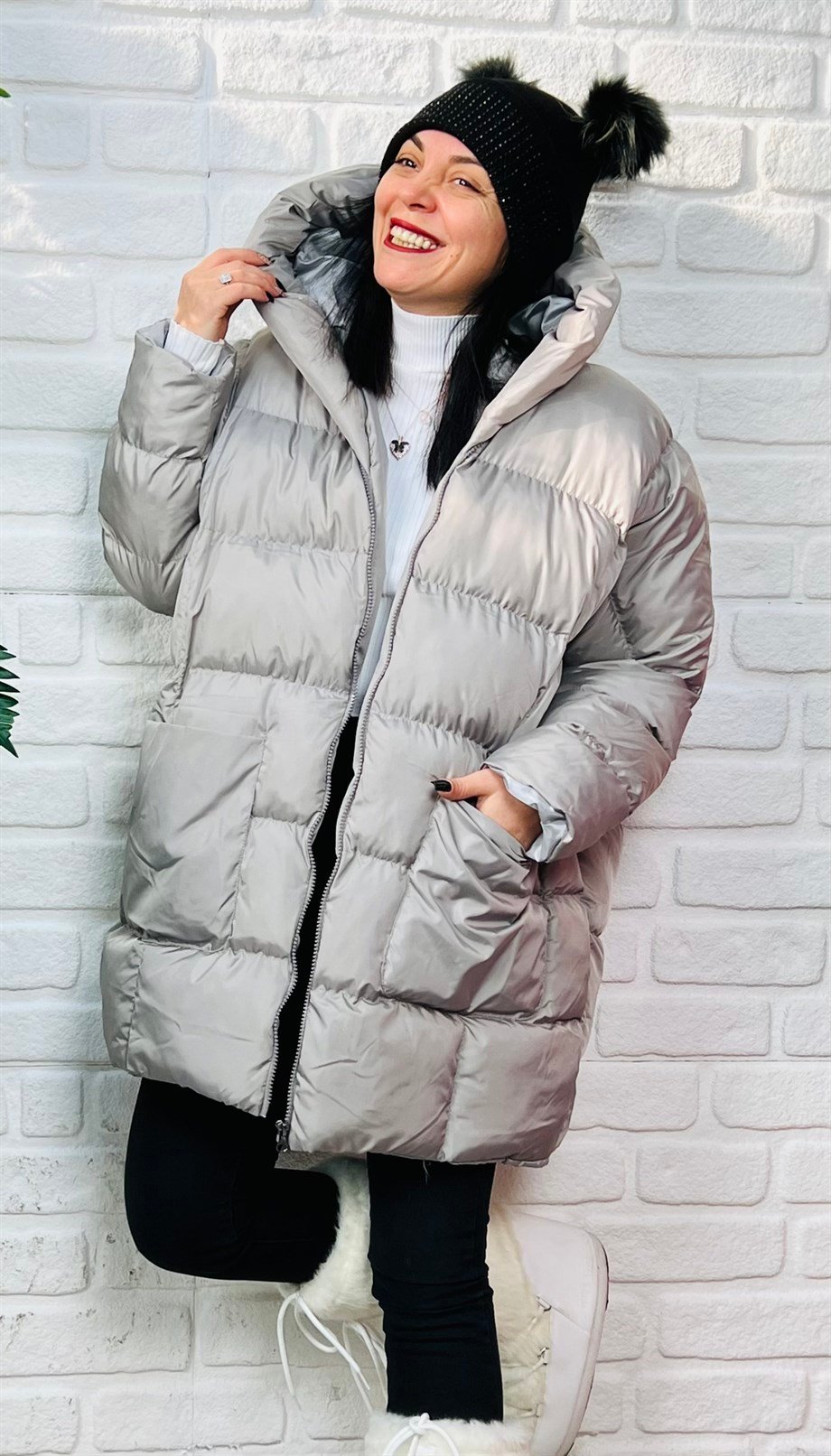 Gri Kapüşonlu Yarasa Kol Oversize Şişme Mont
