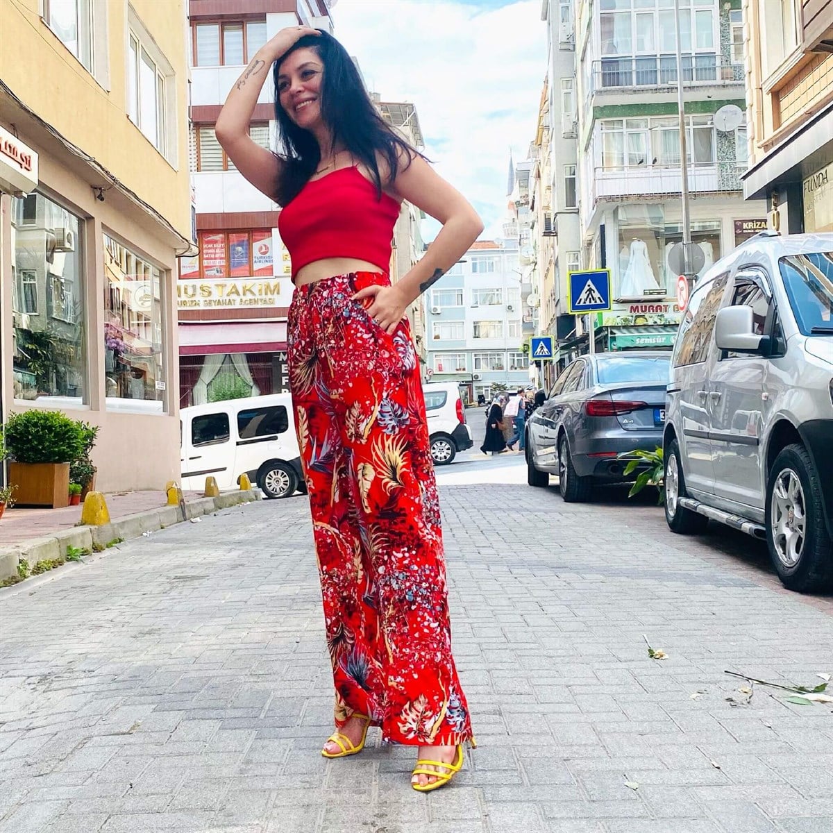 Kırmızı Rahat Kalıp Desenli Cepli %100 Viscon Pantolon