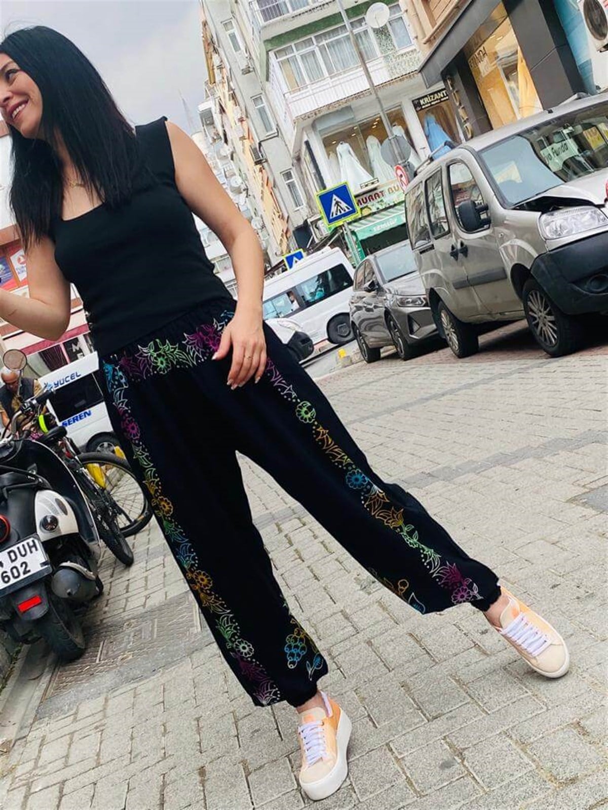 Oversize Renkli Baskılı Paça Lastikli Şalvar Pantolon