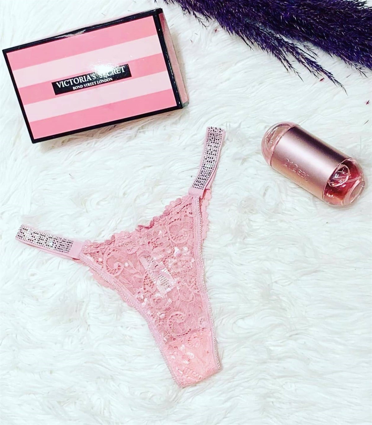 Pembe Taş Detaylı Brezilya Model String Tanga