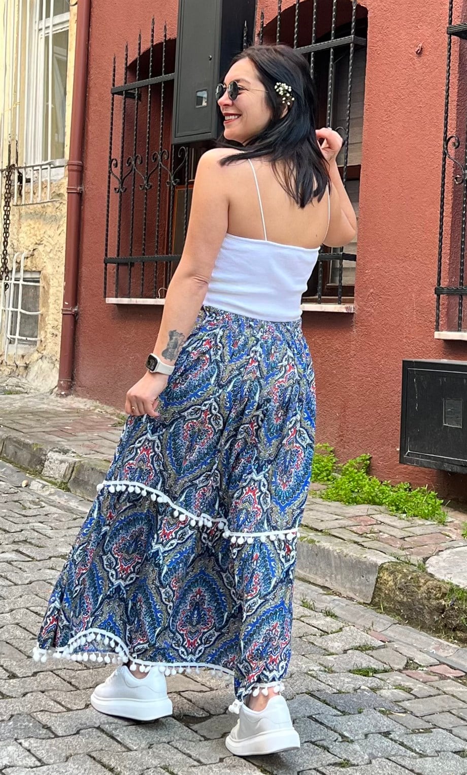 Saks Bel Lastikli Popon Detaylı Etek Ucu Ponponlu Midi Etek