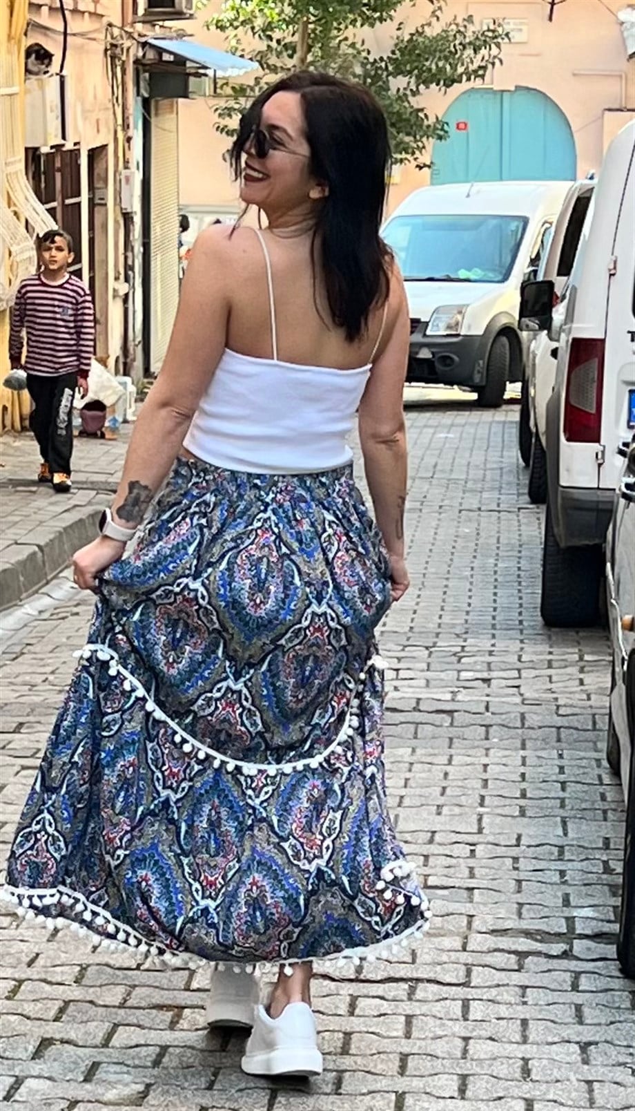 Saks Bel Lastikli Popon Detaylı Etek Ucu Ponponlu Midi Etek