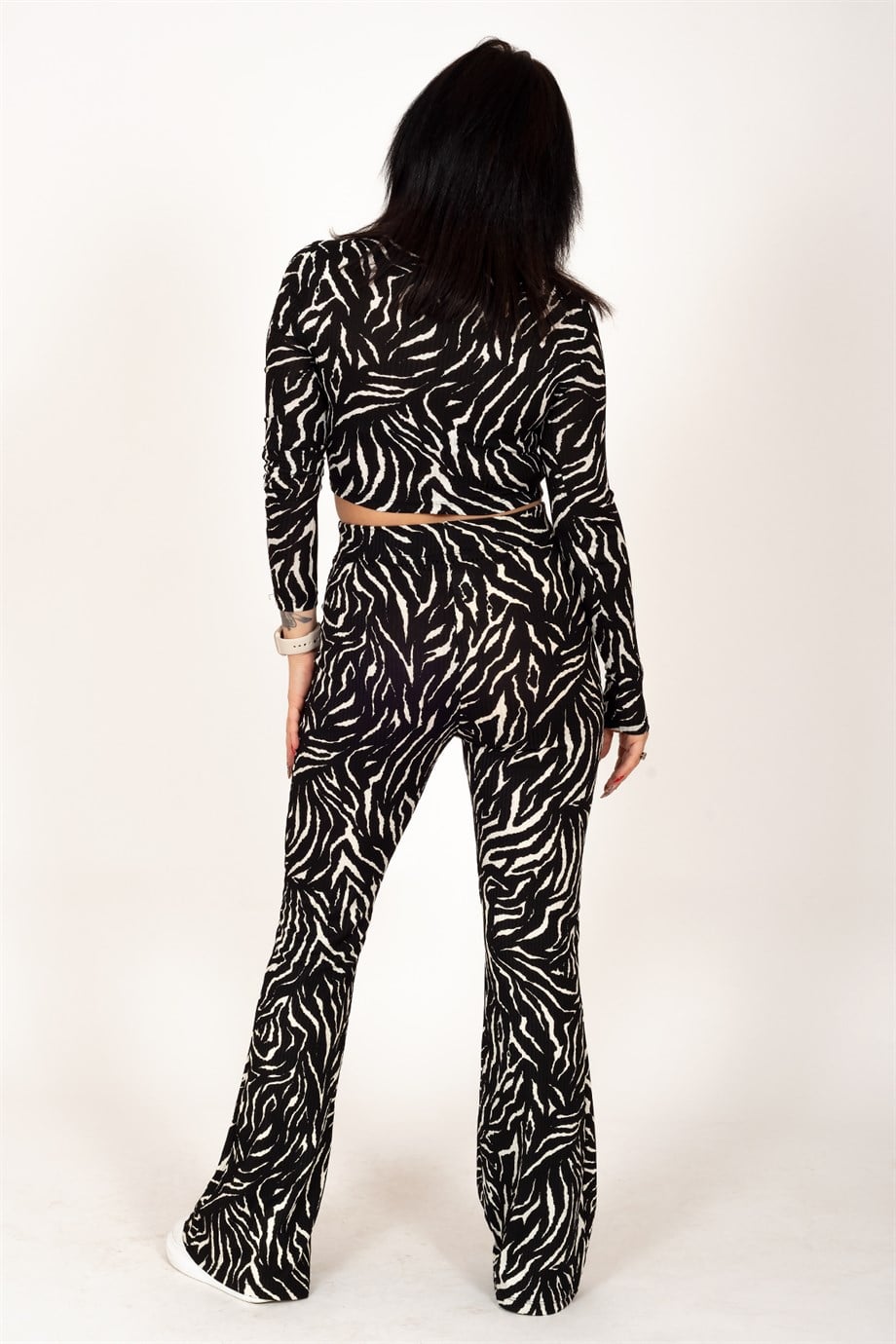 Siyah Bel Lastikli Zebra Desenli İspanyol Paça Pantolon