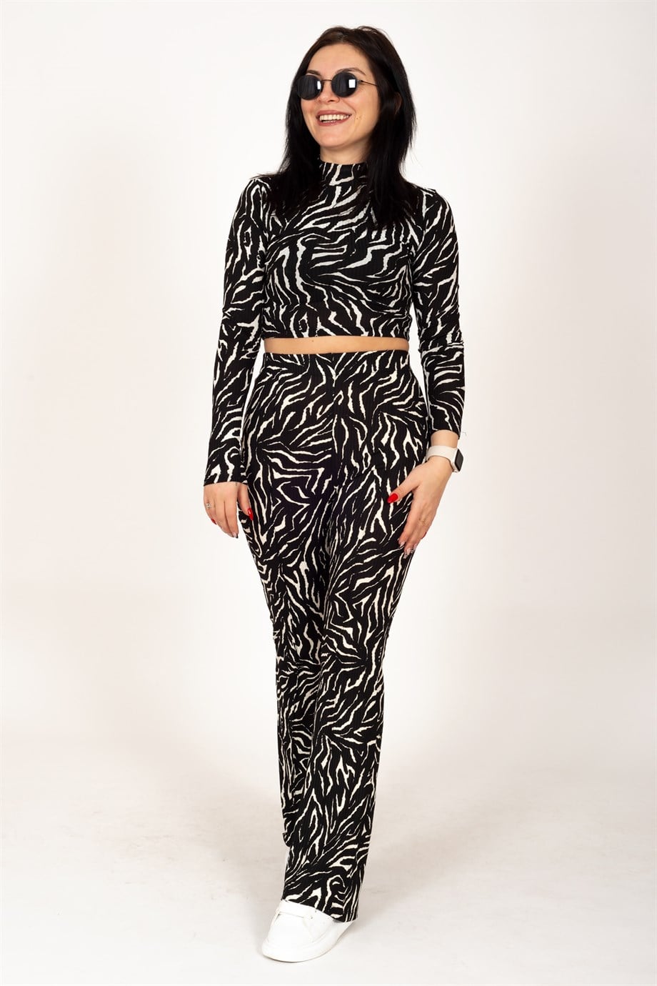 Siyah Bel Lastikli Zebra Desenli İspanyol Paça Pantolon
