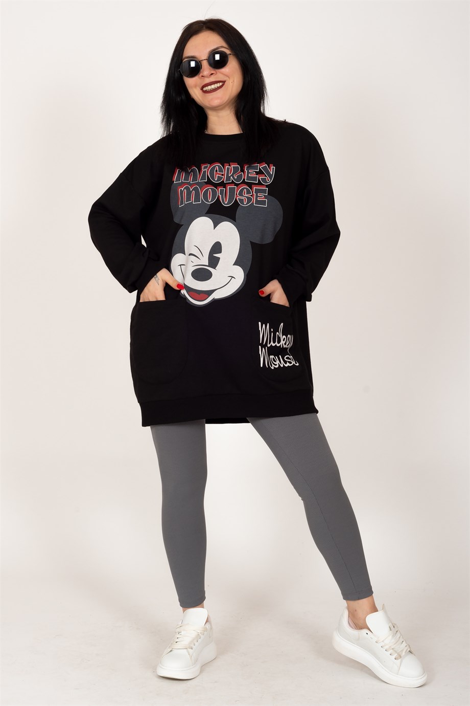 Siyah Bisiklet Yaka Ön Karakter Baskı Detaylı Büyük Cepli Oversize Sweatshirt