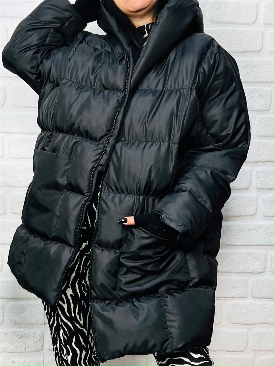 Siyah Kapüşonlu Yarasa Kol Oversize Şişme Mont