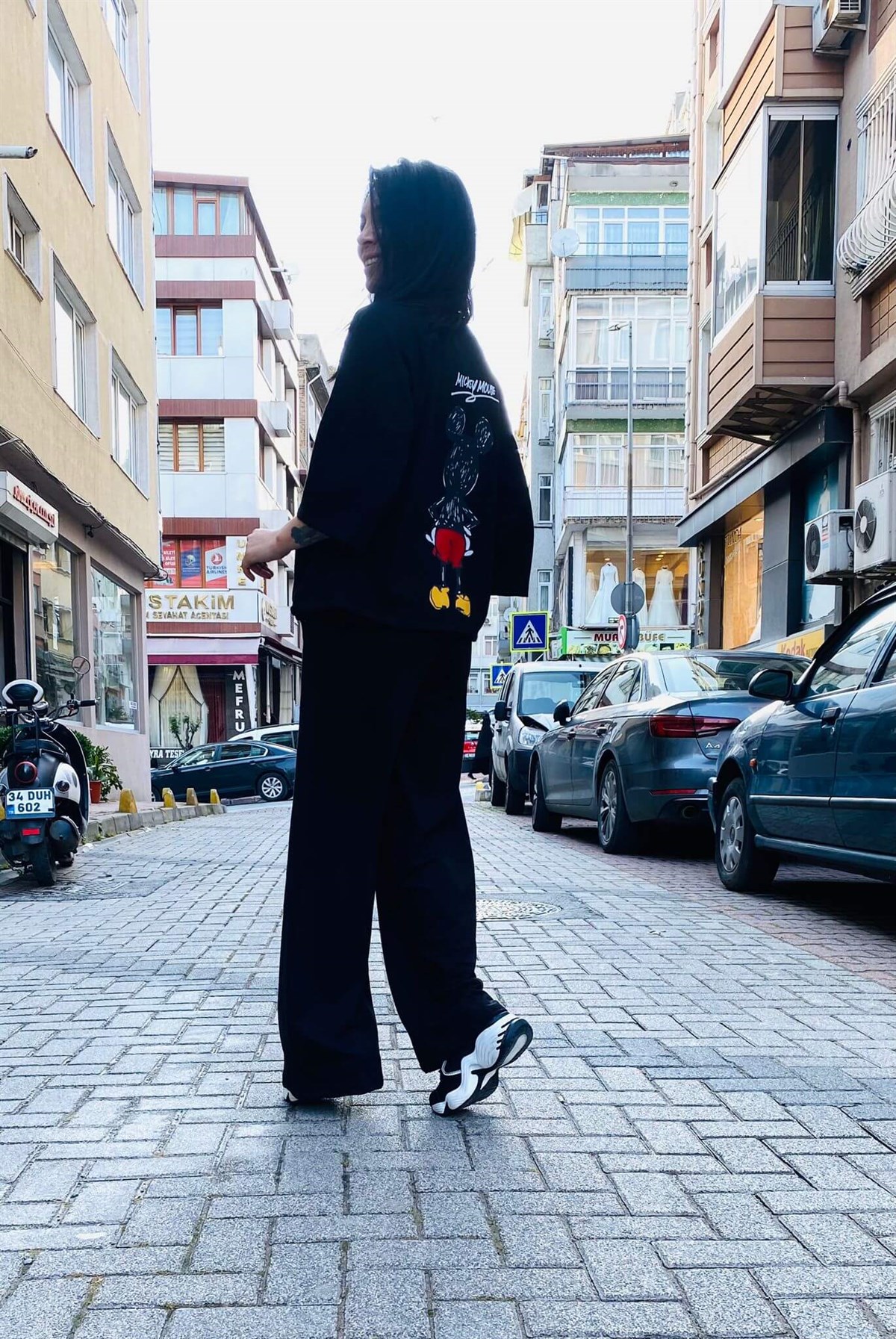 Siyah Rahat Kalıp Mickey Eşofman Takımı