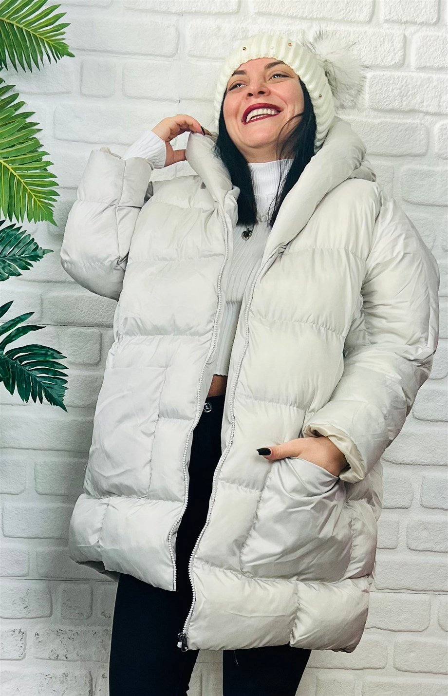 Taş Kapüşonlu Yarasa Kol Oversize Şişme Mont