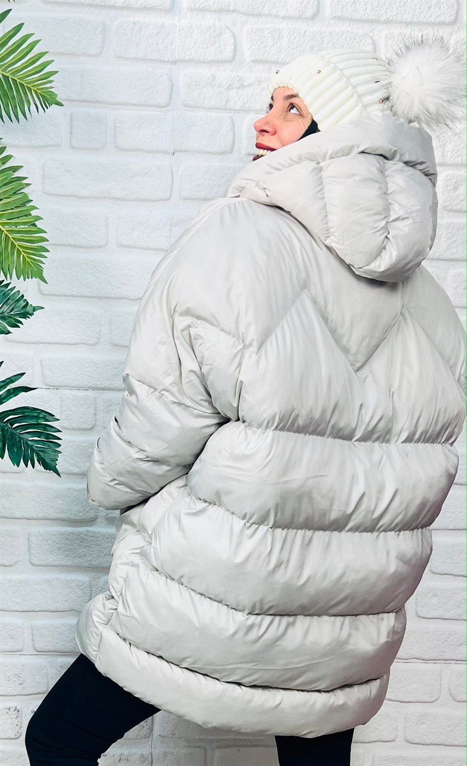 Taş Kapüşonlu Yarasa Kol Oversize Şişme Mont