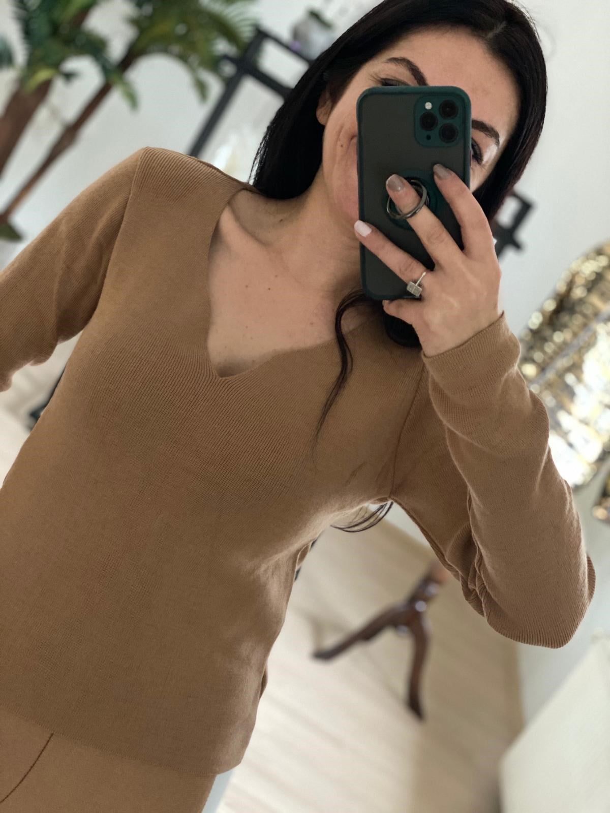 V Yaka Lazer Kesim Camel Triko Kazak