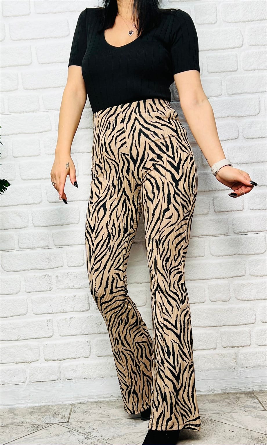 Vizon Bel Lastikli Zebra Desenli İspanyol Paça Pantolon