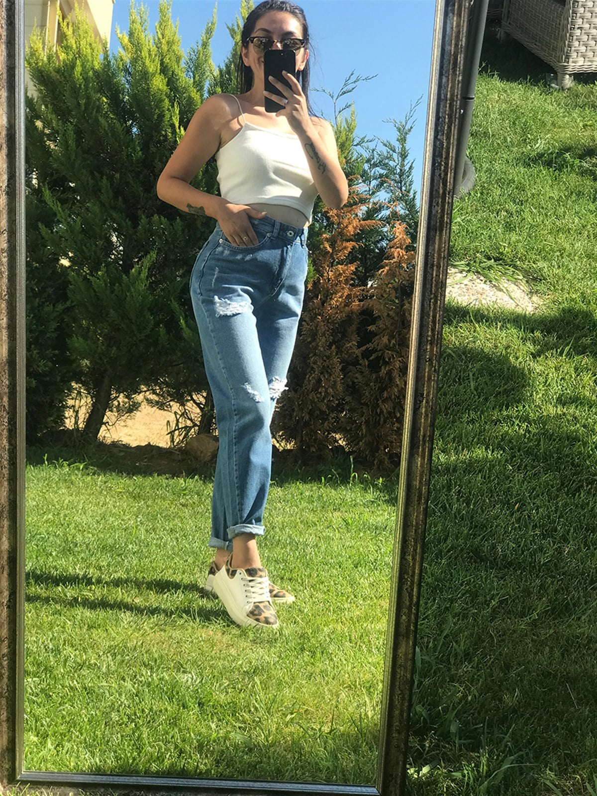 Yırtık Model Mom Jean