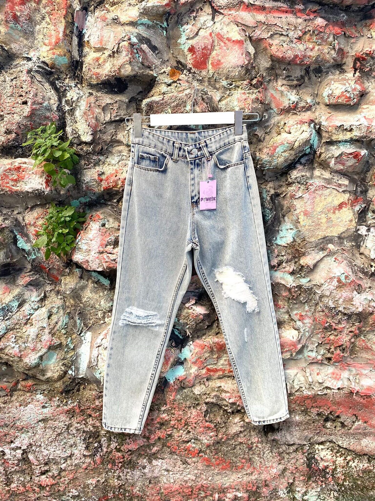 Yırtık Yamalı Açık Renk Jean