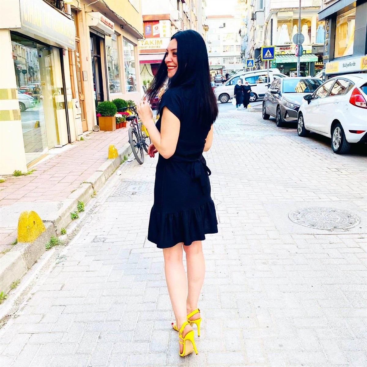 Zara Model Kemerli Siyah Elbise