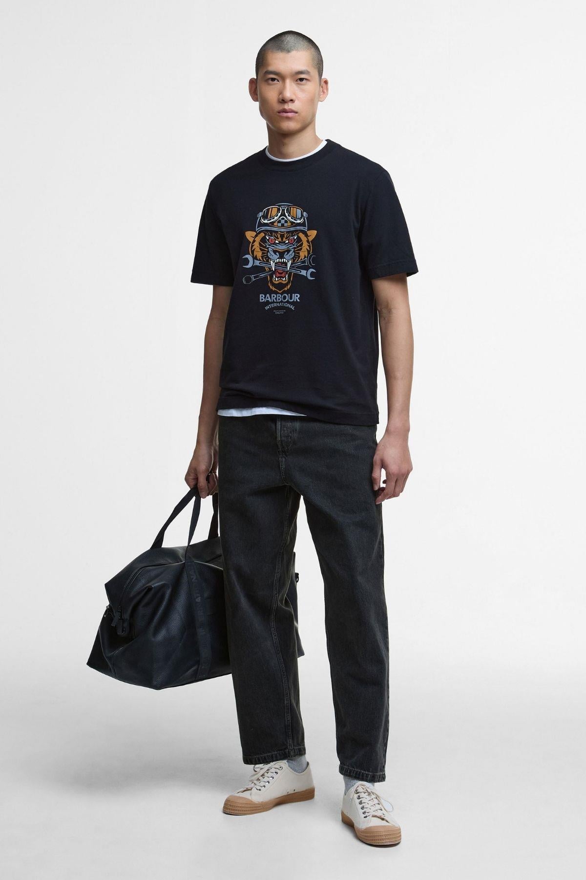 B.Intl Carlise Graphic T-Shirt BK11 Black