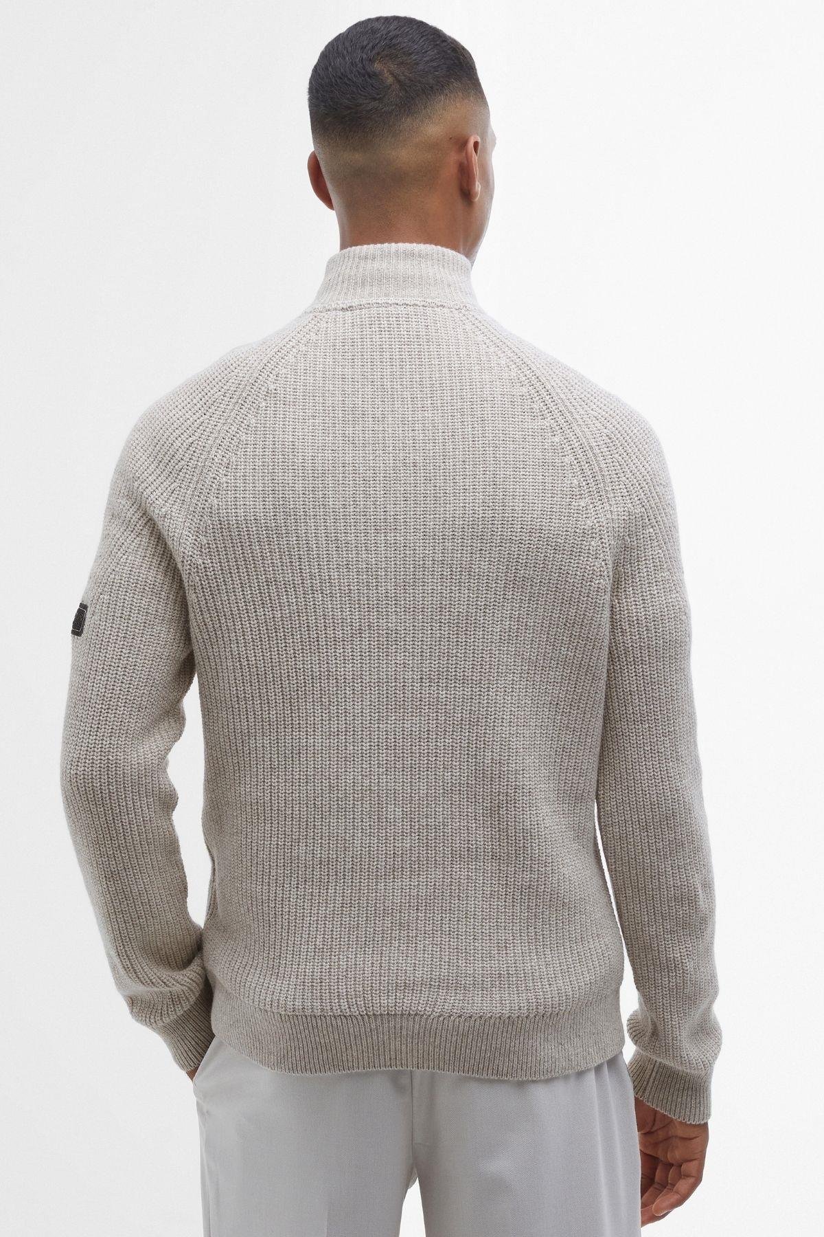 B.Intl Chester Funnel Kazak WH32 Whisper White