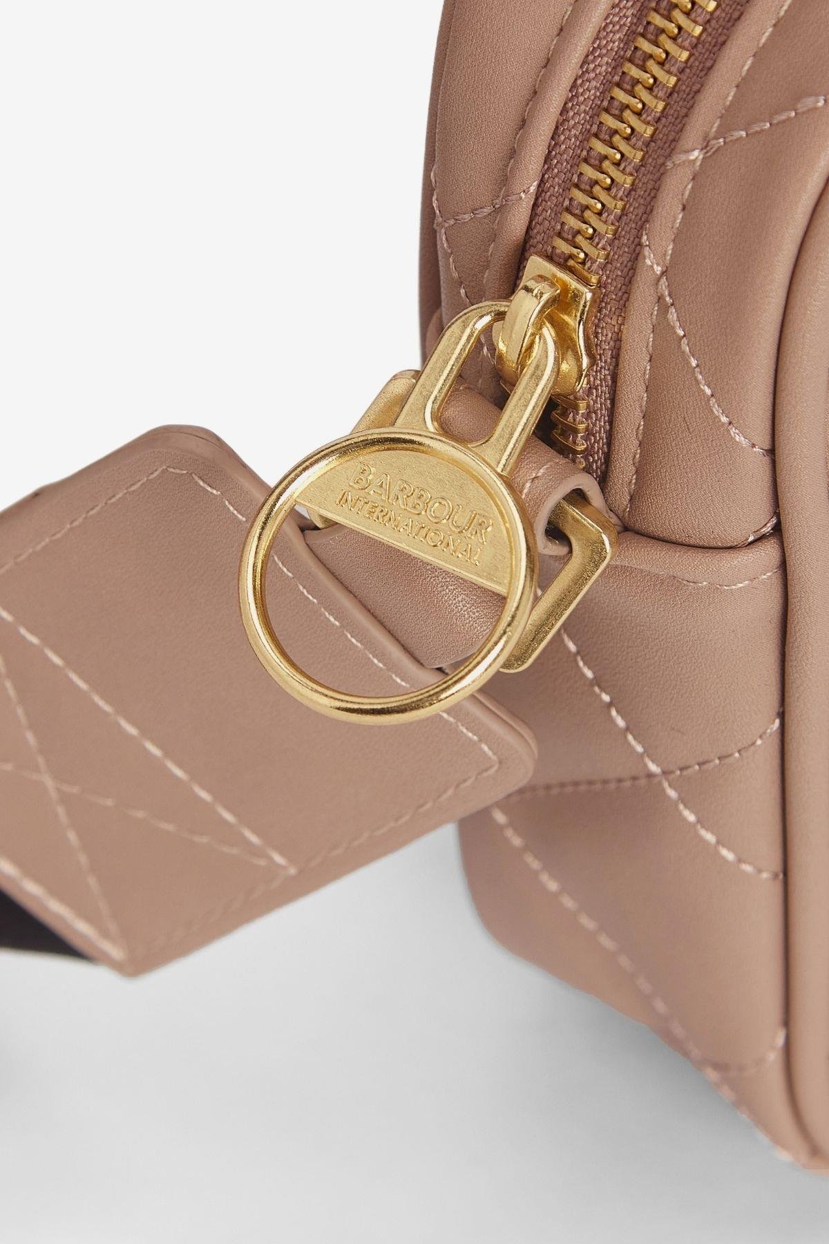 B.Intl Kapitone Sloane Çapraz Çanta CM31 Camel