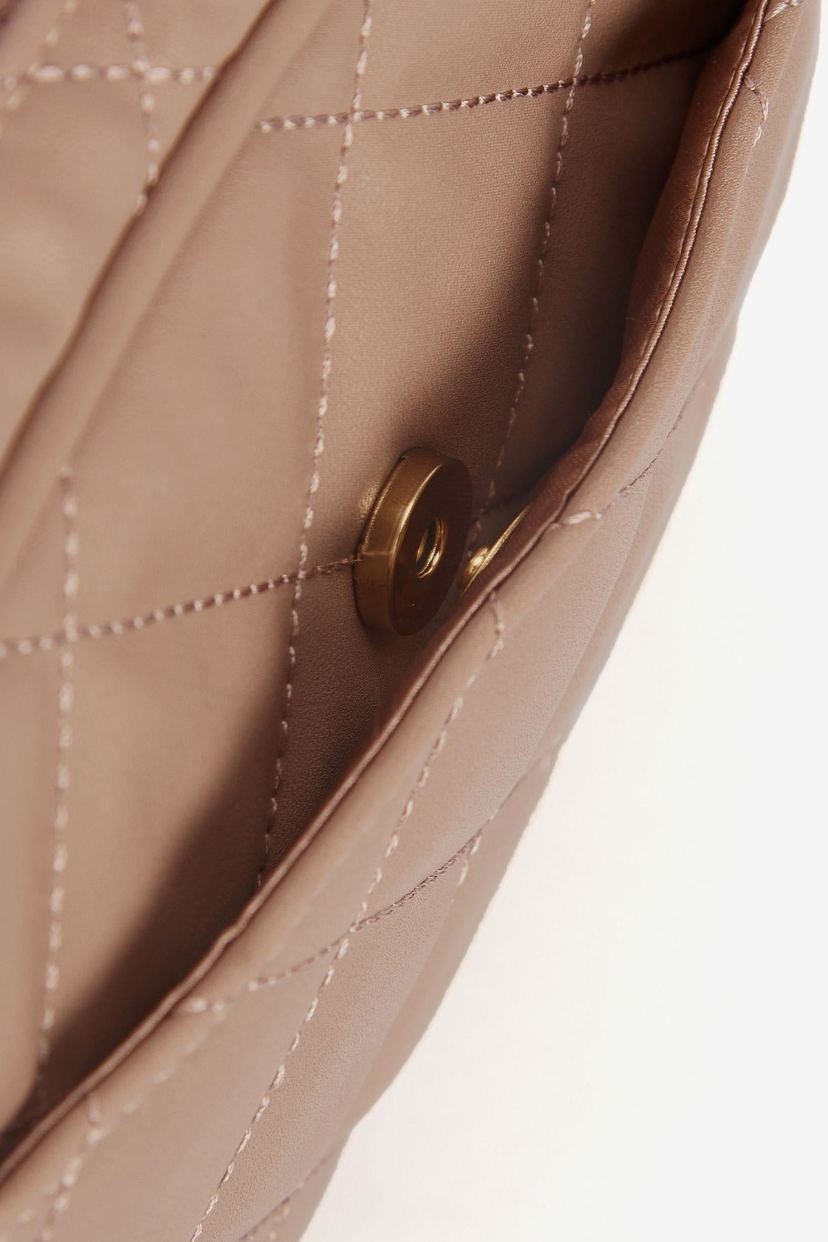 B.Intl Kapitone Sloane Çapraz Çanta CM31 Camel