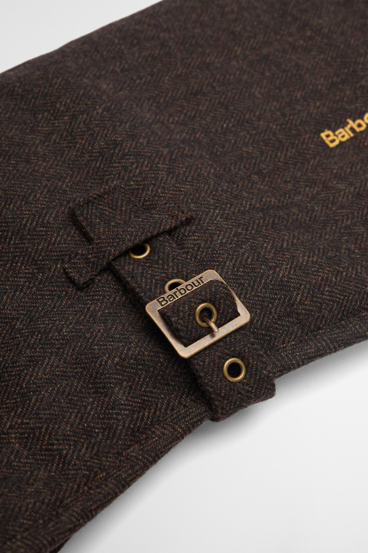 Barbour Barlow Tweed Köpek Montu BR31 Brown