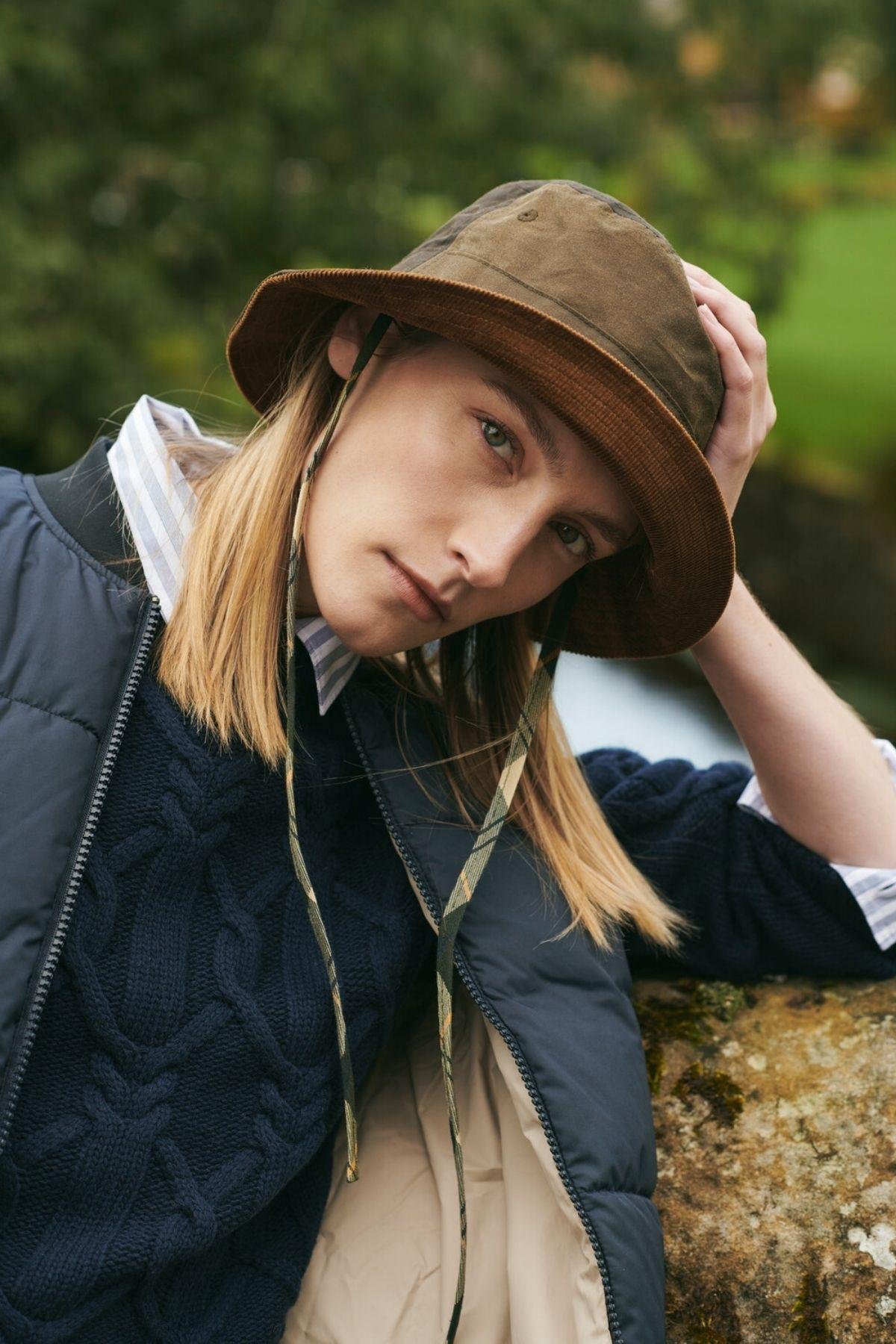 Barbour Brackley Yağlı Şapka SN91 Beech/Ancient