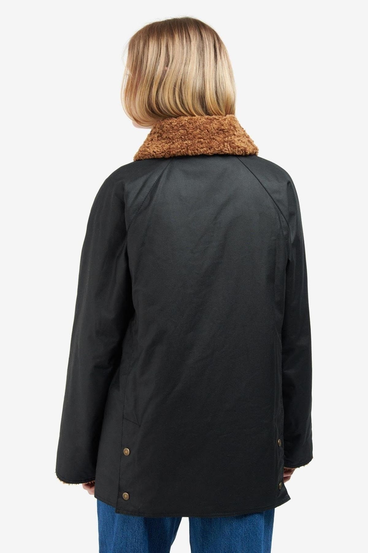 Barbour Carloway Yağlı Ceket BK71 Black