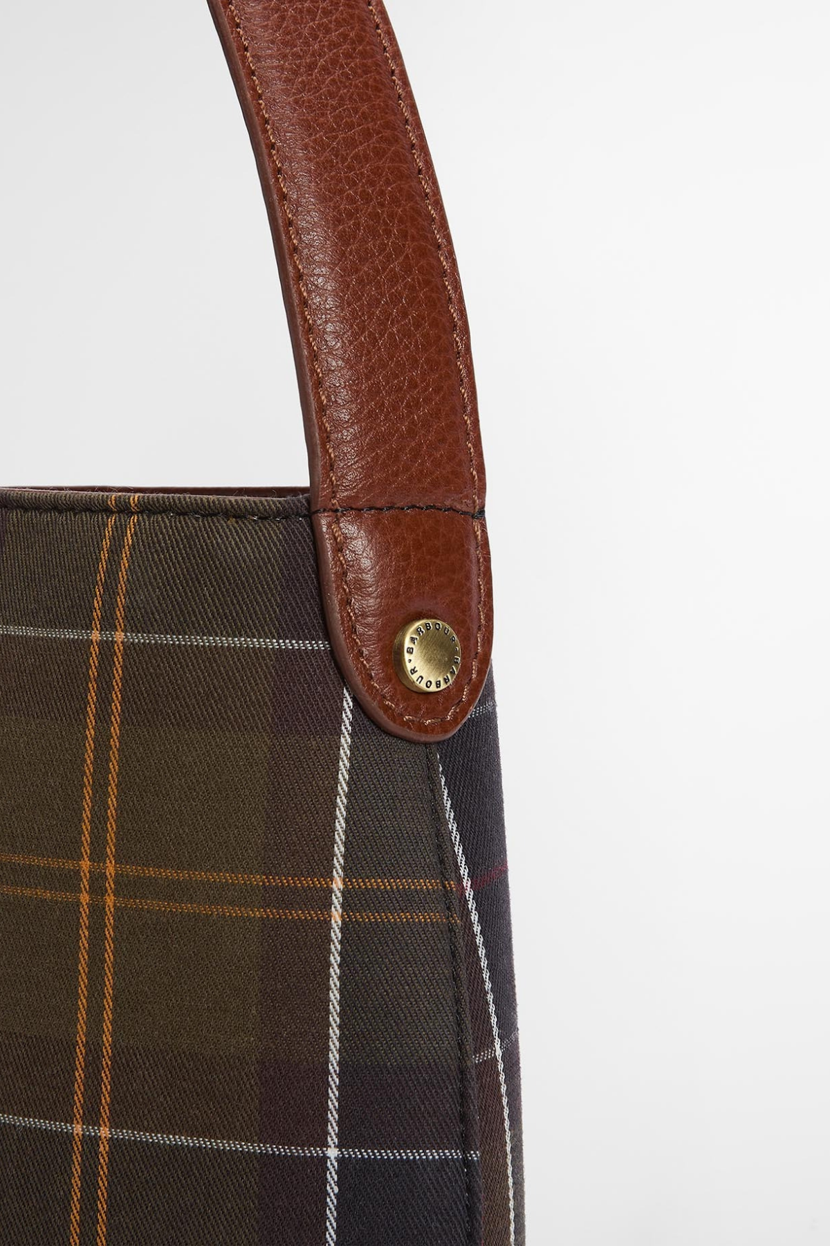 Barbour Cedar Tartan Bucket Kol Çantası TN11 Classic Tartan