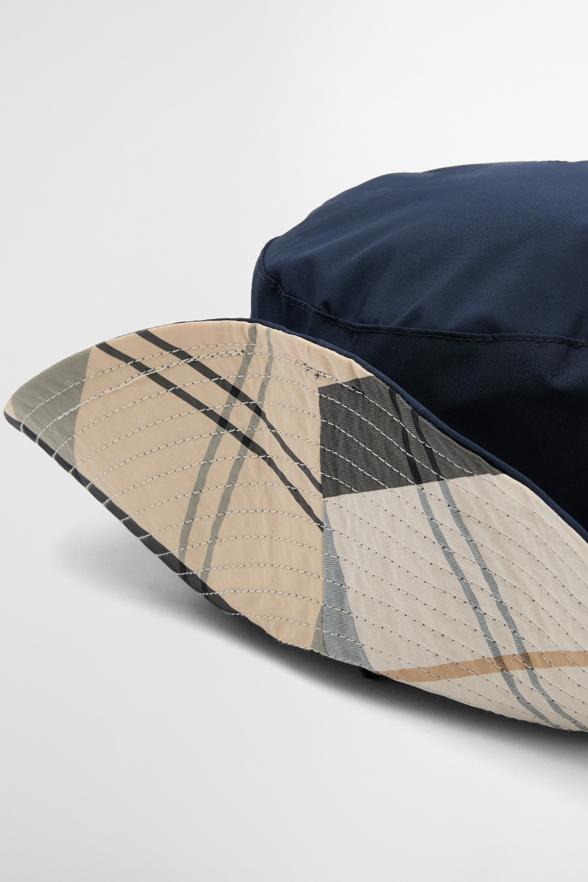 Barbour Darla Showerproof Bucket Şapka NY52 Navy/Safari