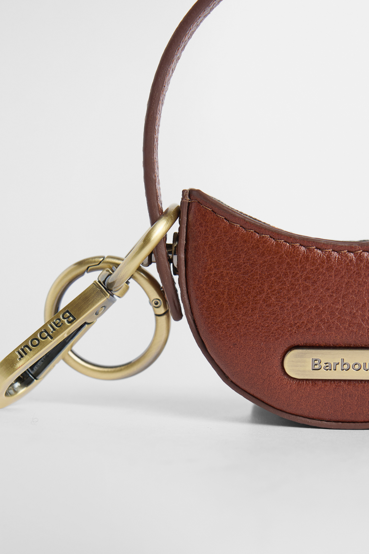 Barbour Deri Sling Çanta Charm BR11 Brown
