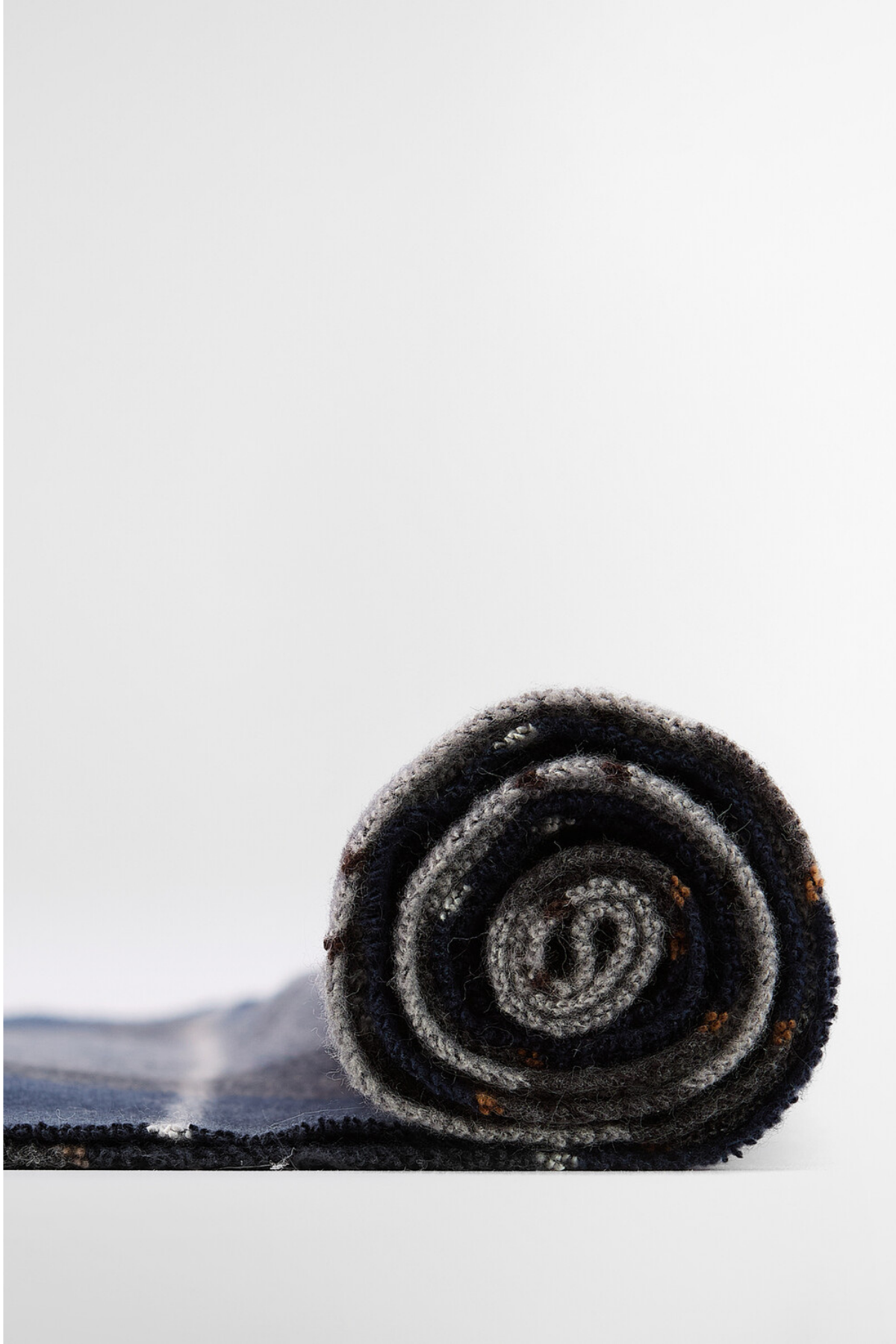 Barbour Galingale Tartan Atkı TN38 Grey Midnight Tartan