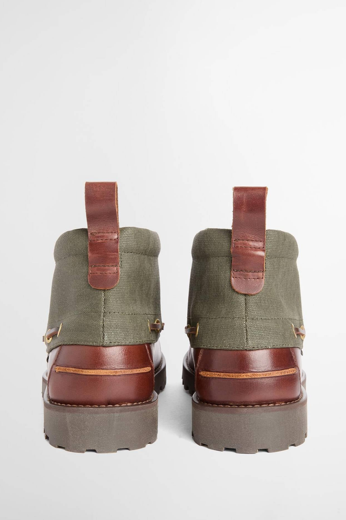 Barbour Harle Mid Chukka Bot BR71 Mahogany Olive