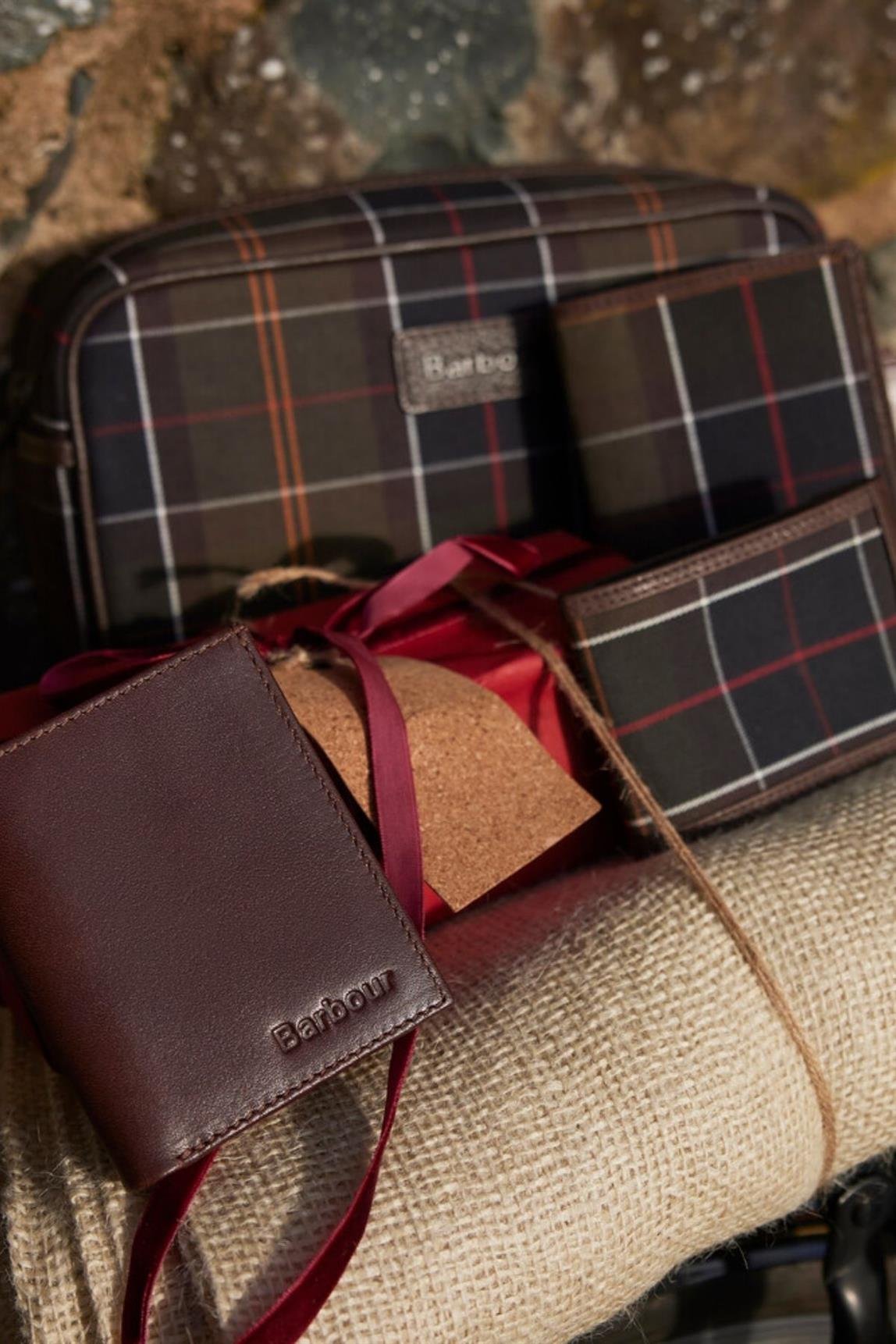 Barbour Leather & Tartan Seyehat Hediye Set TN11 Classic/Brown