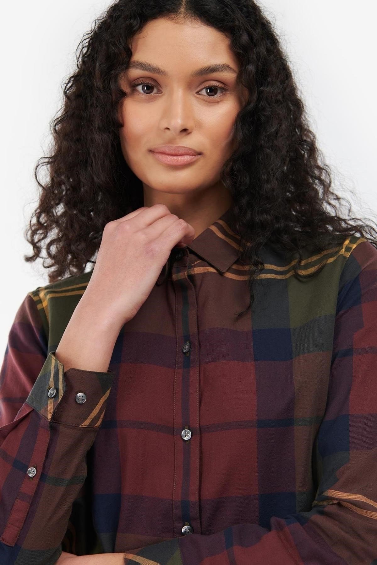 Barbour Moorland Gömlek BR73 Windsor/Olive