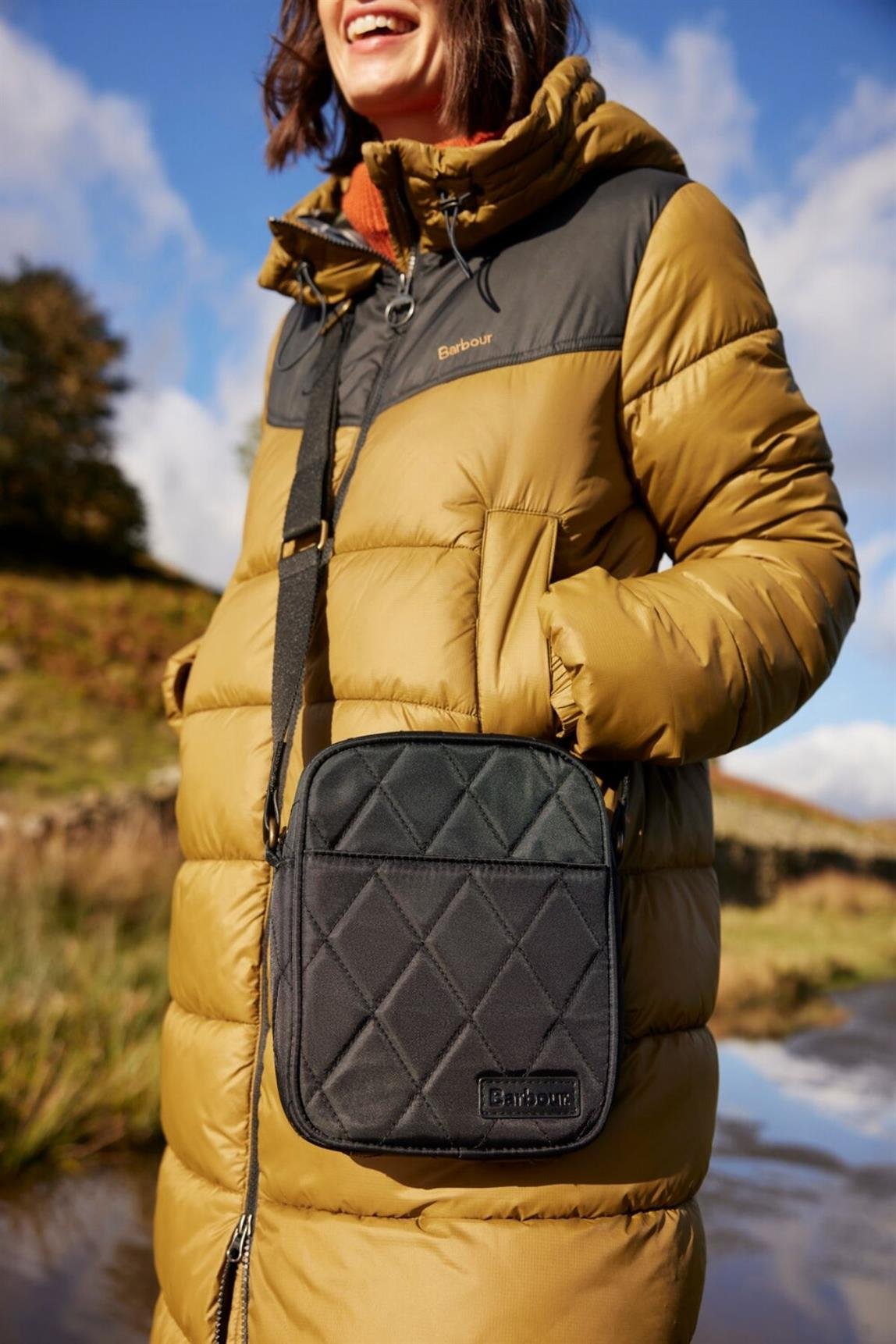 Barbour Quilted Çapraz Çanta OL71 Olive