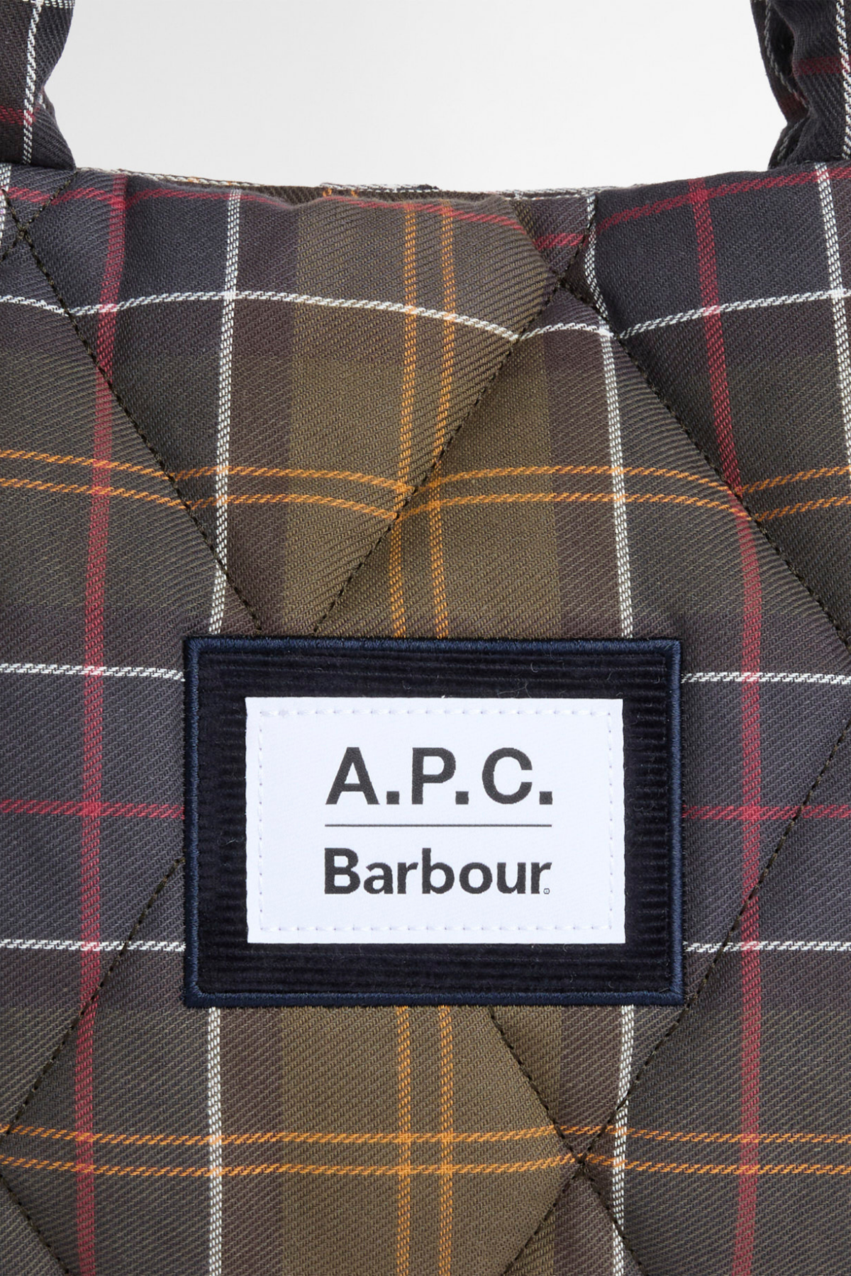 Barbour x A.P.C. Classic Kapitone Çanta TN11 Classic Tartan