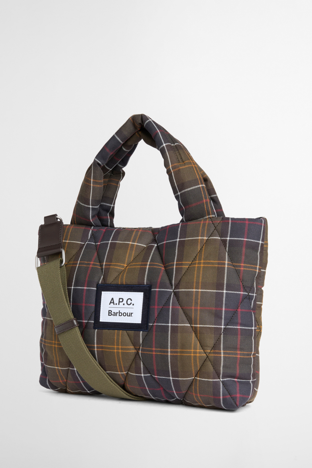 Barbour x A.P.C. Classic Kapitone Çanta TN11 Classic Tartan