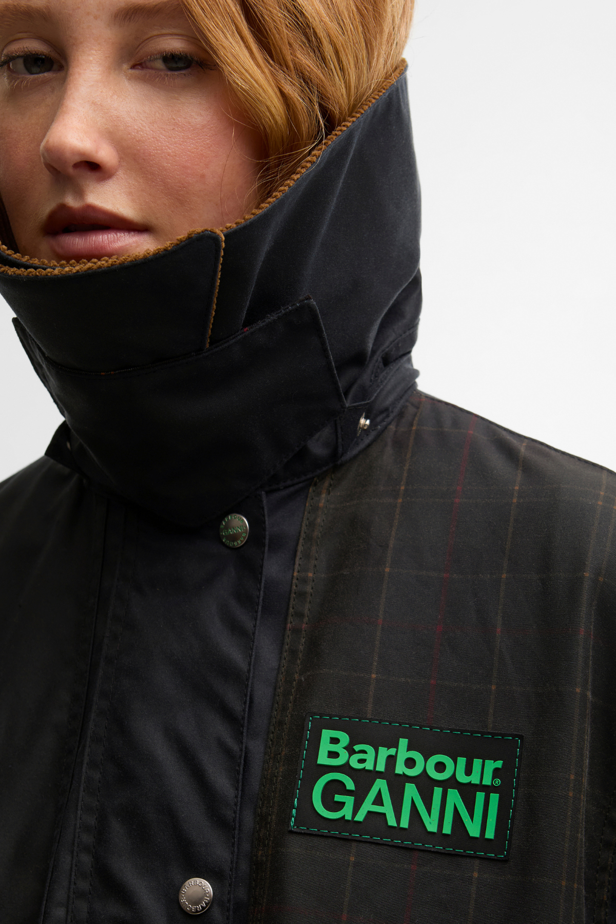 Barbour x Ganni Hooded Duffle Yağlı Ceket NY71 Navy - Classıc Tartan