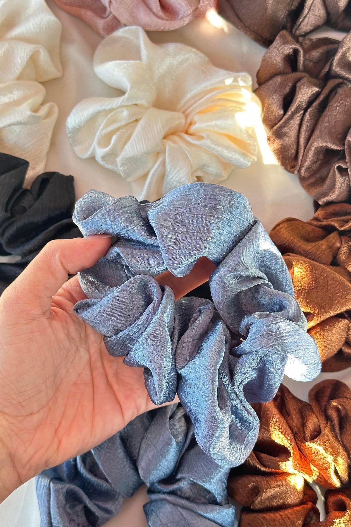 12'li Karışık Renk Saten Simit Toka Set