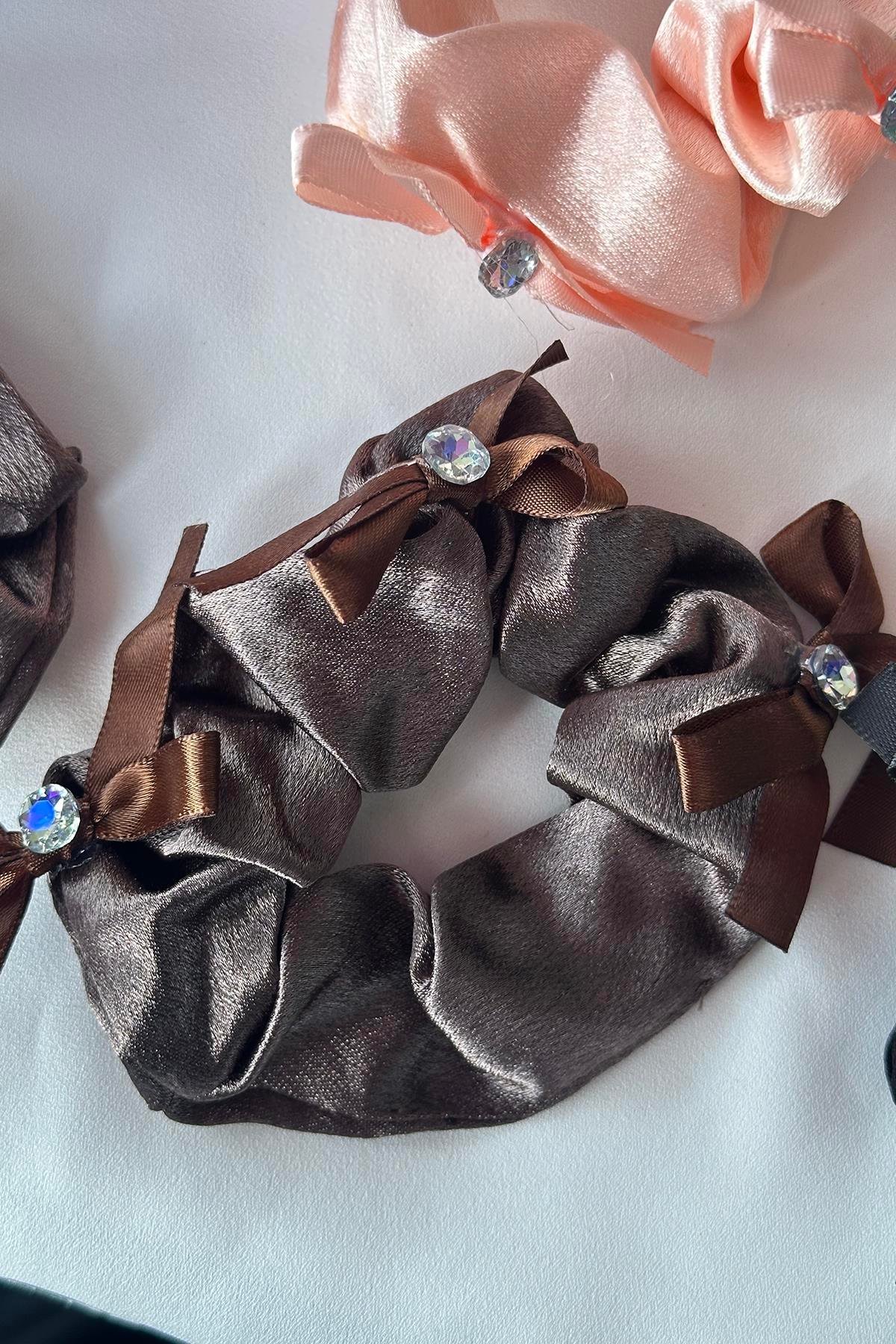 12'li Karışık Renk Taş Detaylı Simit Toka Set